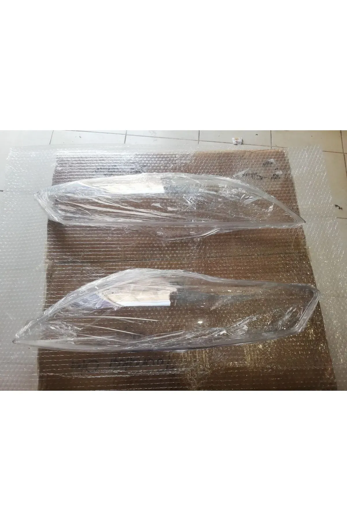 Ford Mondeo MK4 2008-2012 Uyumlu Far Camı Takımı (İthal)