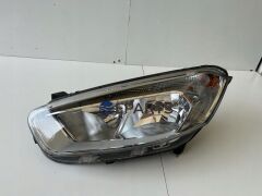 Ford Courier Sol Ön Far Krom Beyaz 2014-2018