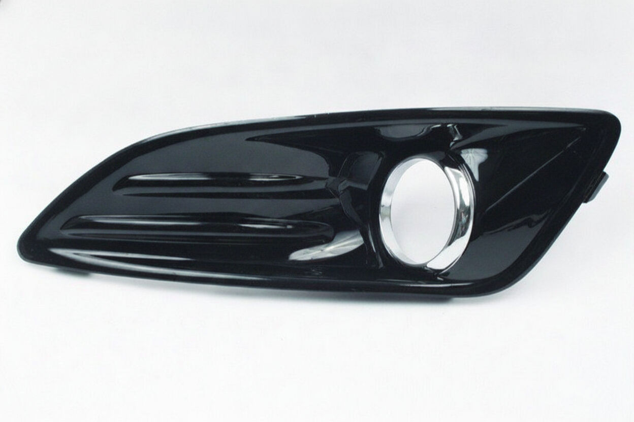 Ford Fıesta 13> Sıs Far Çerçevesi Sol (Sisli) (Piano Black)