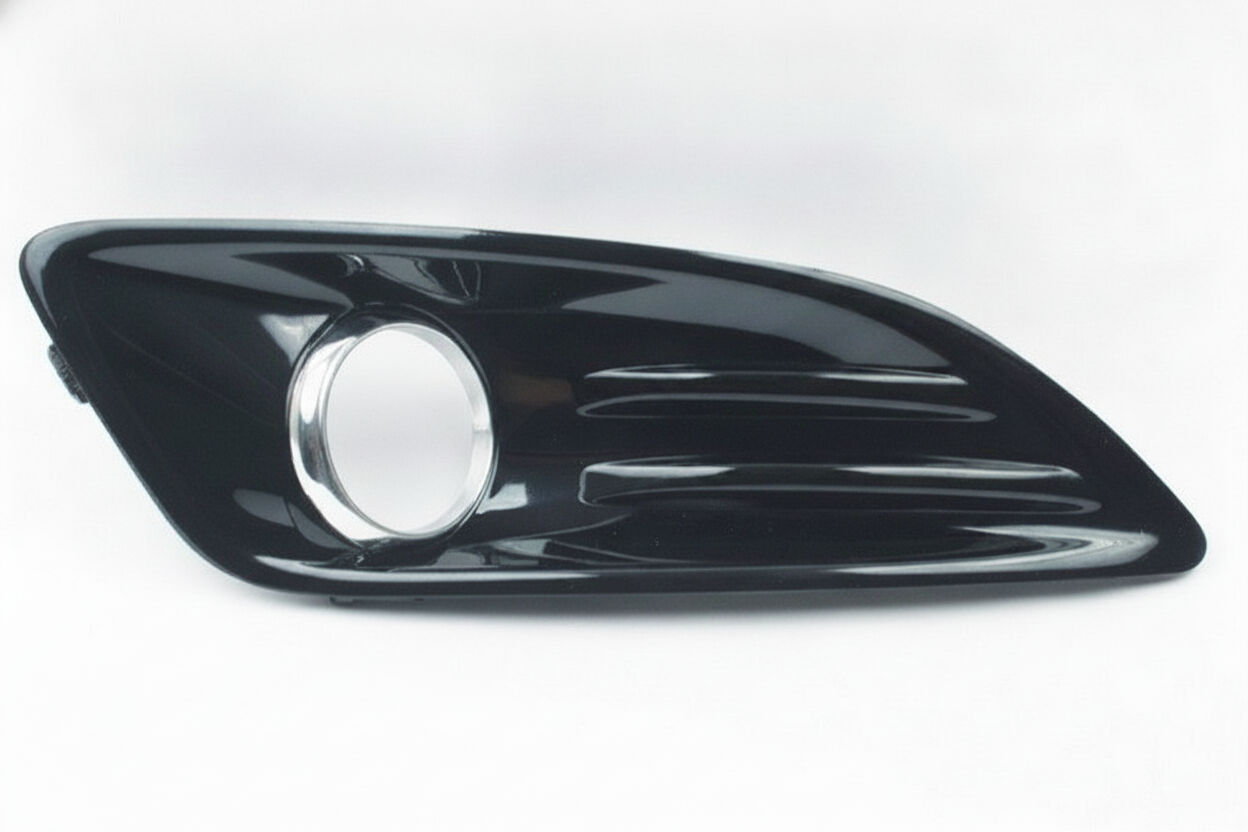 Ford Fıesta 13> Sıs Far Çerçevesi Sağ (Sisli) (Piano Black)