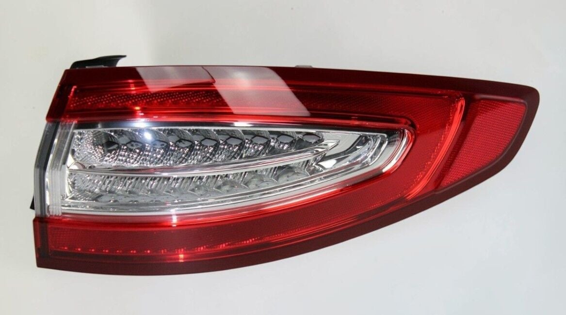 Ford Mondeo 5 Arka Far Stop Lambası SAG Dış 2015-2018