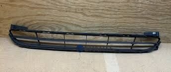 Ford Focus Ön Tampon Alt Panjur 2002-2005