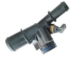 Ford Focus 2014-2019 Su Çıkış Adaptörü FoMoCo 1.5 Benzinli GN1G8K556BB